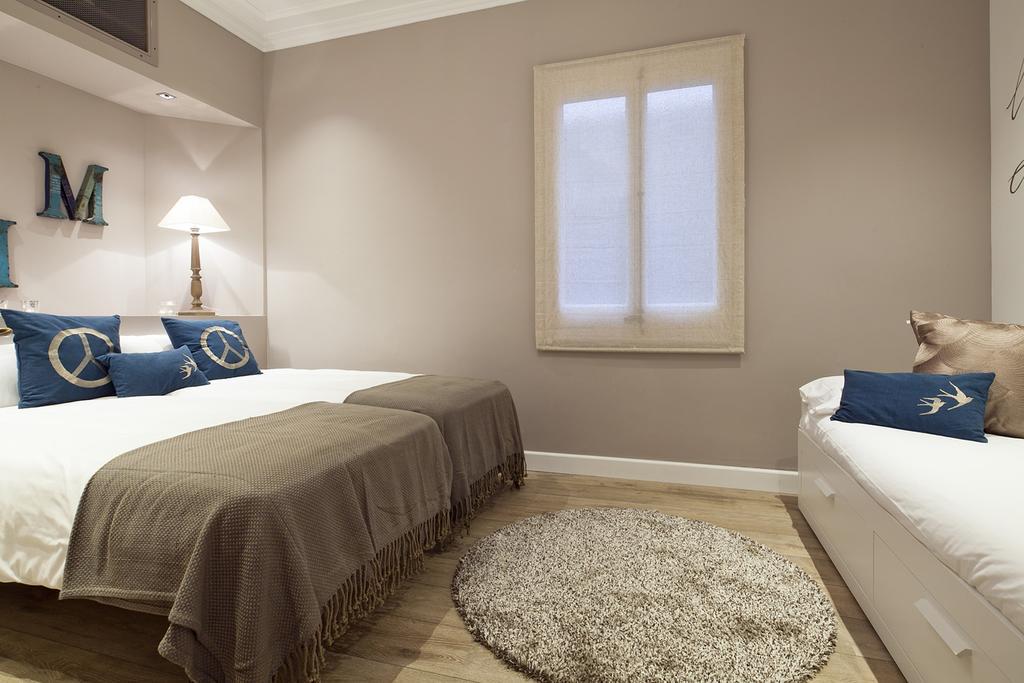 Apartments Barcelona & Home Deco Centro Bagian luar foto