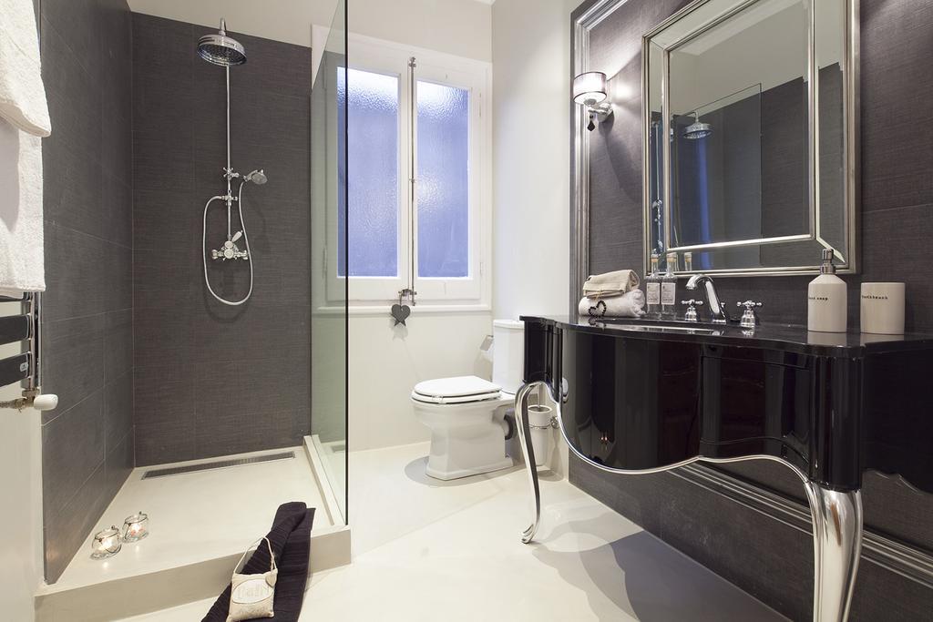 Apartments Barcelona & Home Deco Centro Bagian luar foto