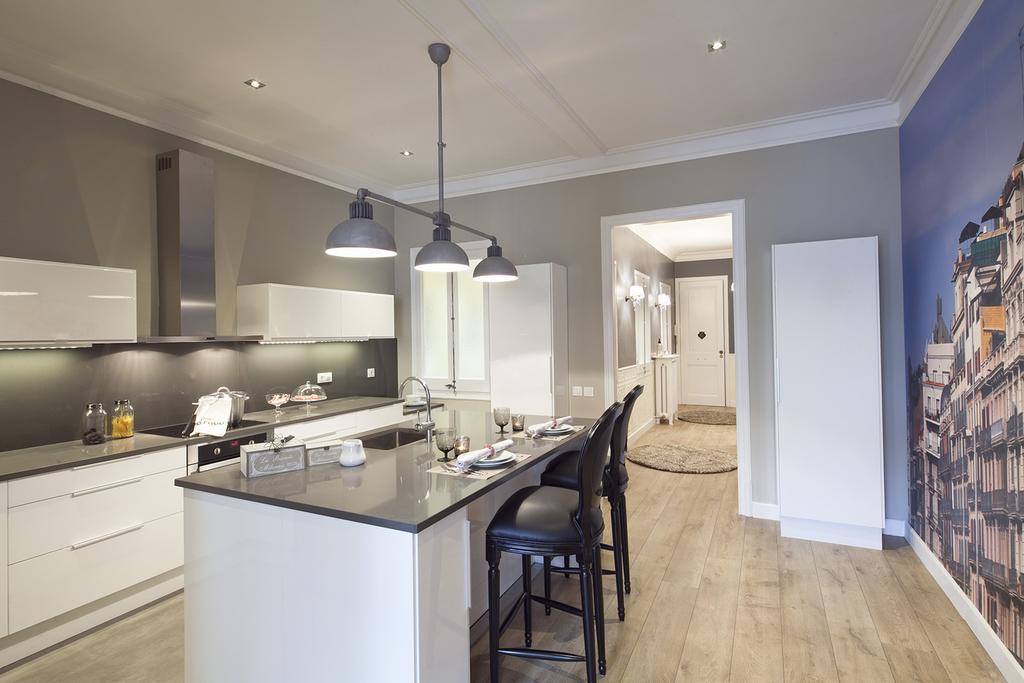 Apartments Barcelona & Home Deco Centro Bagian luar foto